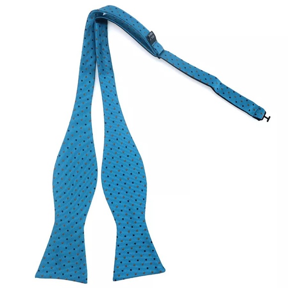 100% Blue Silk Jacquard Woven Adjustable Bow Tie - Picture 4 of 11